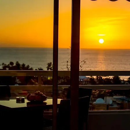 Ponderosa 611, Americas, One Bedroom With Large Terrace And Ocean View, Next To Siam Park アパート プラヤ・デ・ラス・アメリカス